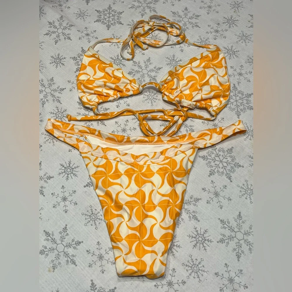 New LSpace Tessellation Bikini Set Orange White Retro Print - Size M (MSRP $180)
